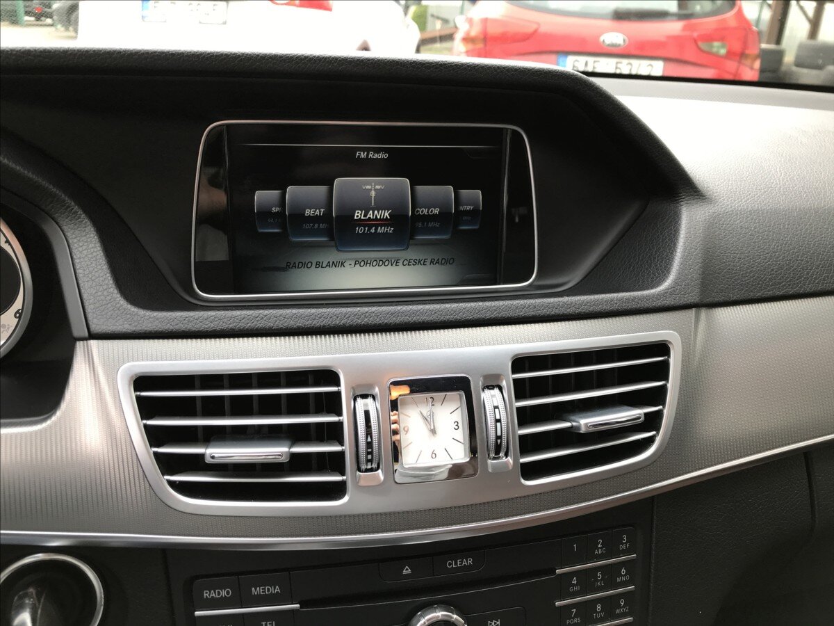 Mercedes-Benz Třídy E Kombi 2,1 l 100 kw