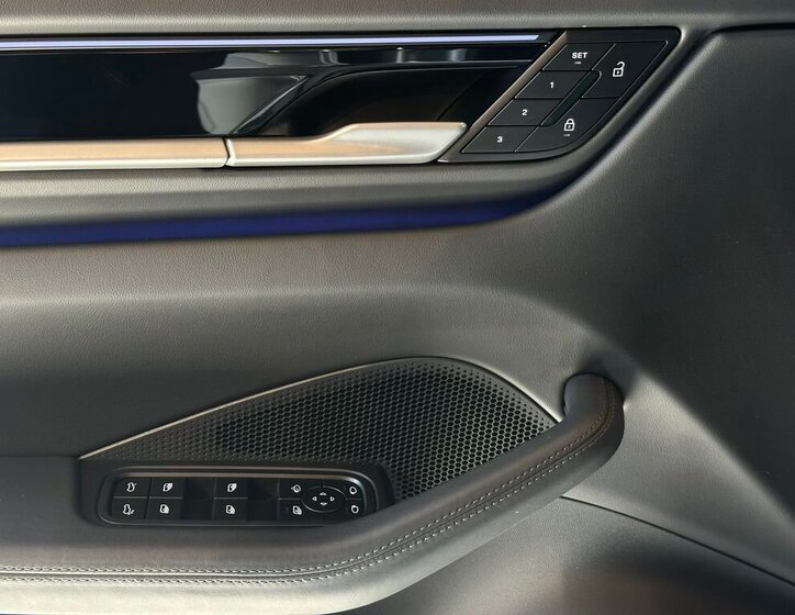 Porsche Macan SUV / Terénní 0,0 300 kw