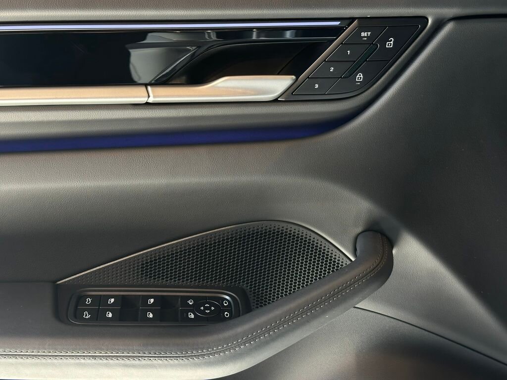 Porsche Macan SUV / Terénní 0,0 300 kw