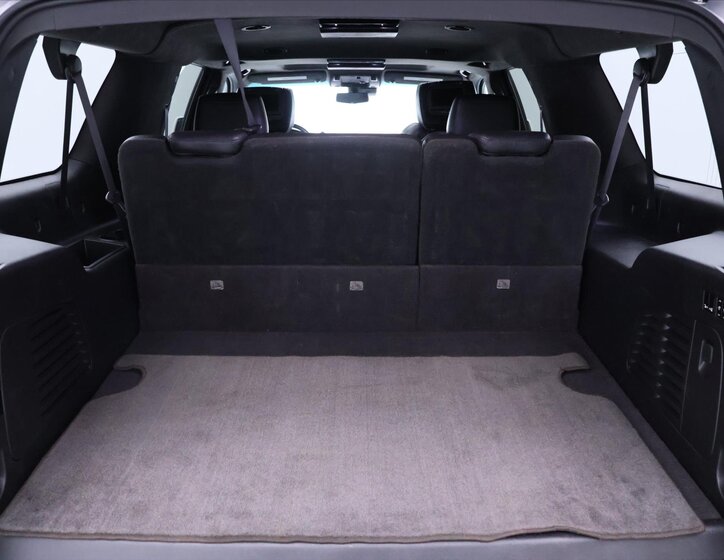 Cadillac Escalade SUV / Terénní 6,2 l 313 kw