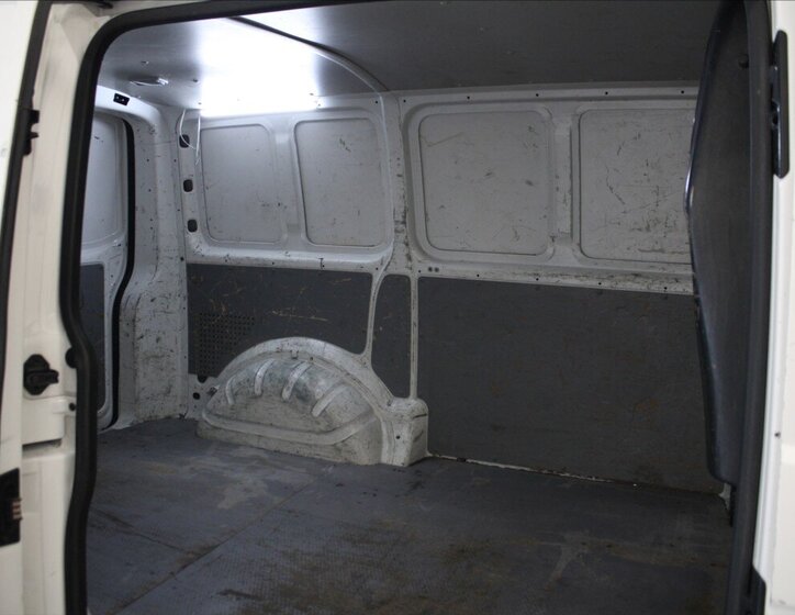 Volkswagen Transporter Skříň 2,0 l 62 kw