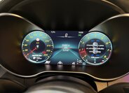 Mercedes-Benz Třídy C Sedan 4,0 l 375 kw