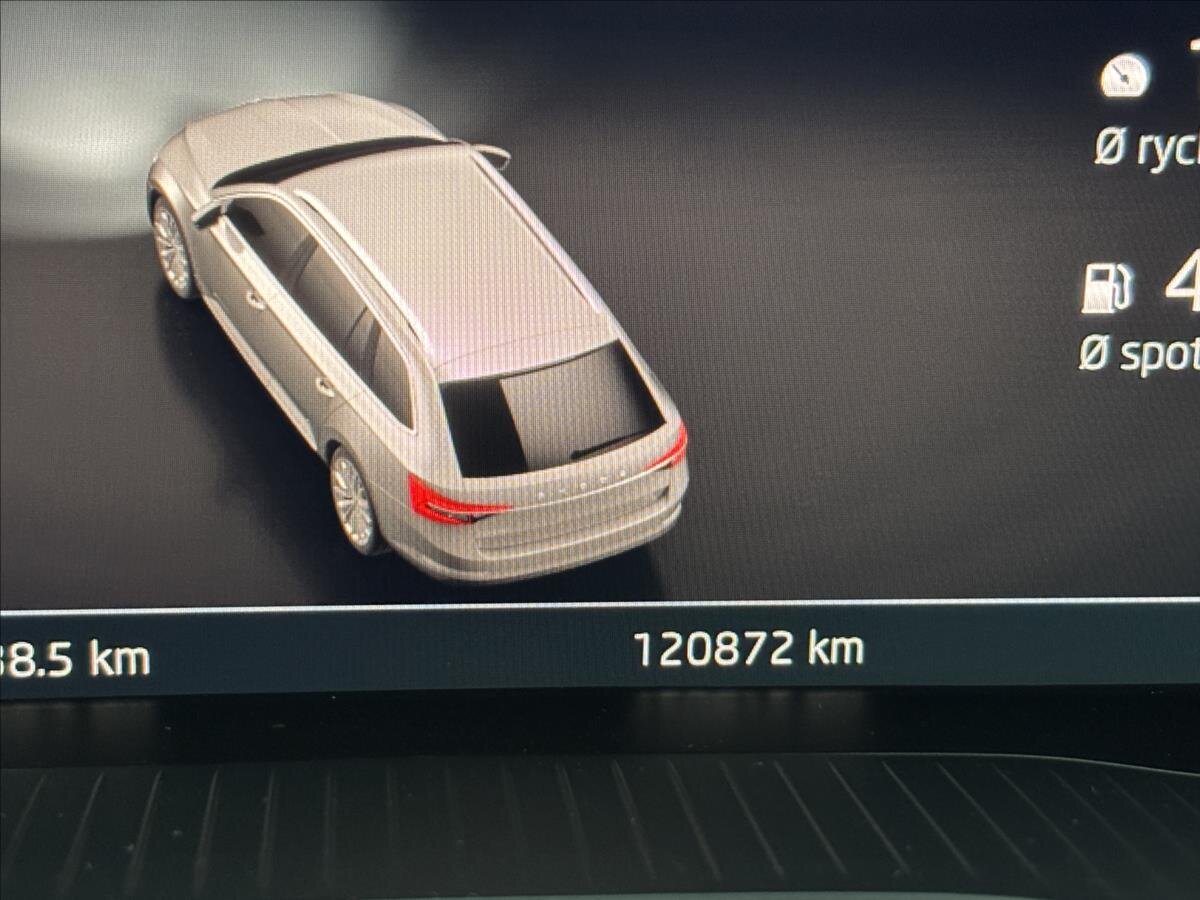 Škoda Superb Kombi 2,0 l 110 kw