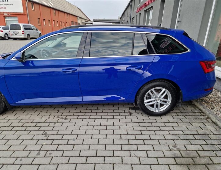 Škoda Superb Kombi 2,0 l 110 kw