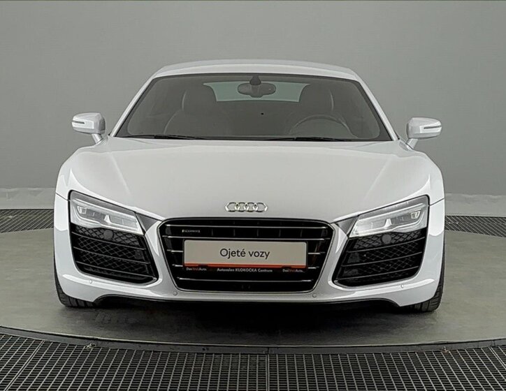 Audi R8 Kupé 5,2 l 386 kw