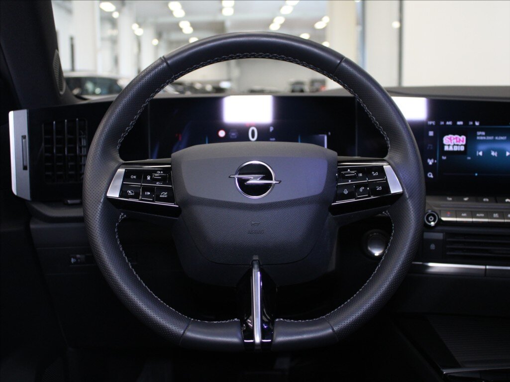 Opel Astra Hatchback 1,2 l 96 kw