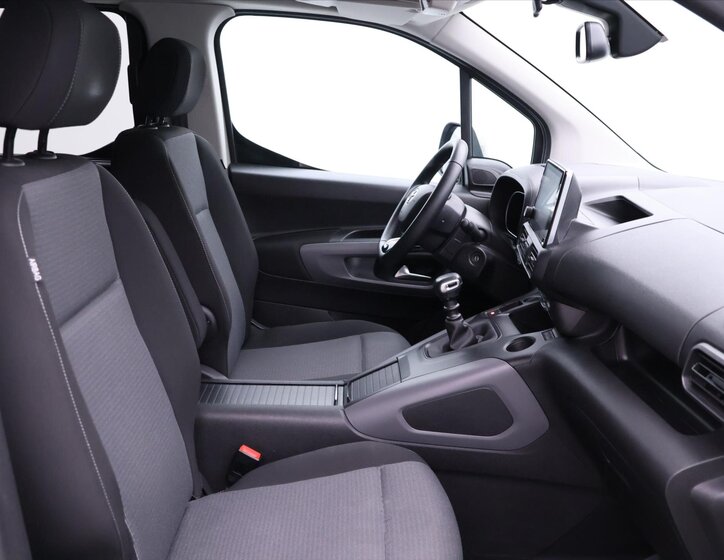 Toyota ProAce City Verso MPV 1,2 l 81 kw