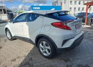 Toyota C-HR 8