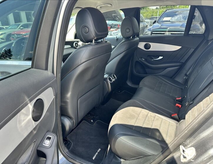 Mercedes-Benz GLC 11