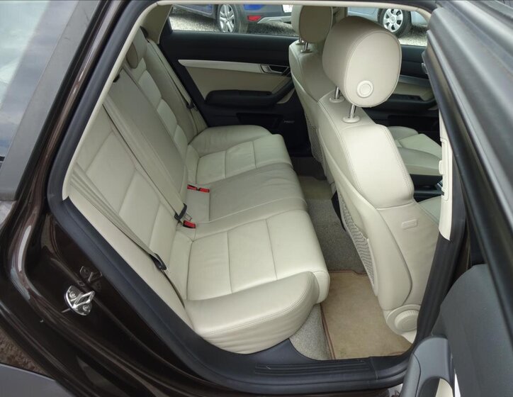 Audi A6 Allroad Kombi 3,0 l 176 kw