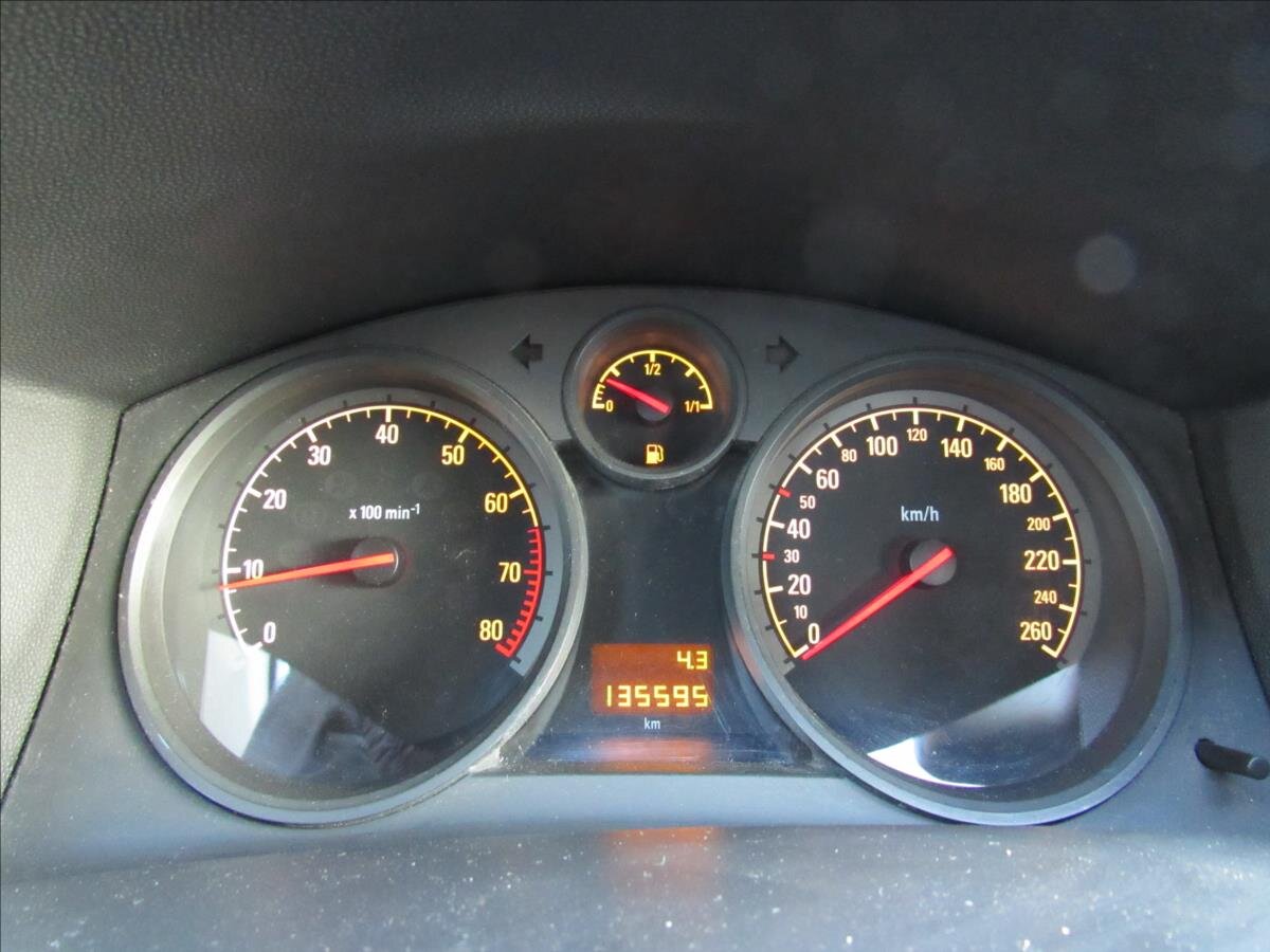 Opel Astra Hatchback 1,4 l 66 kw