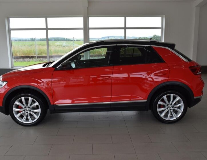 Volkswagen T-Roc 5