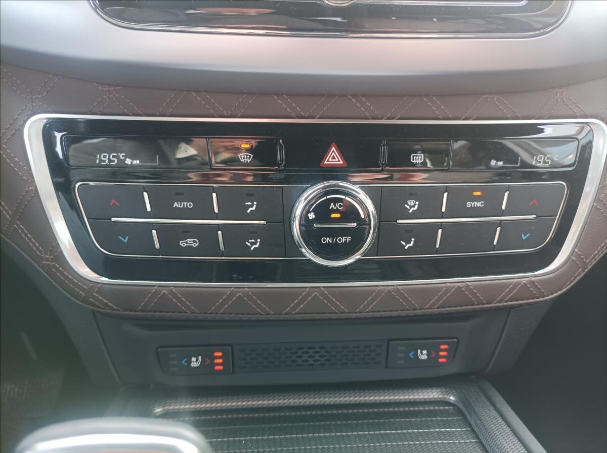 SsangYong Rexton SUV 2,2 l 148 kw