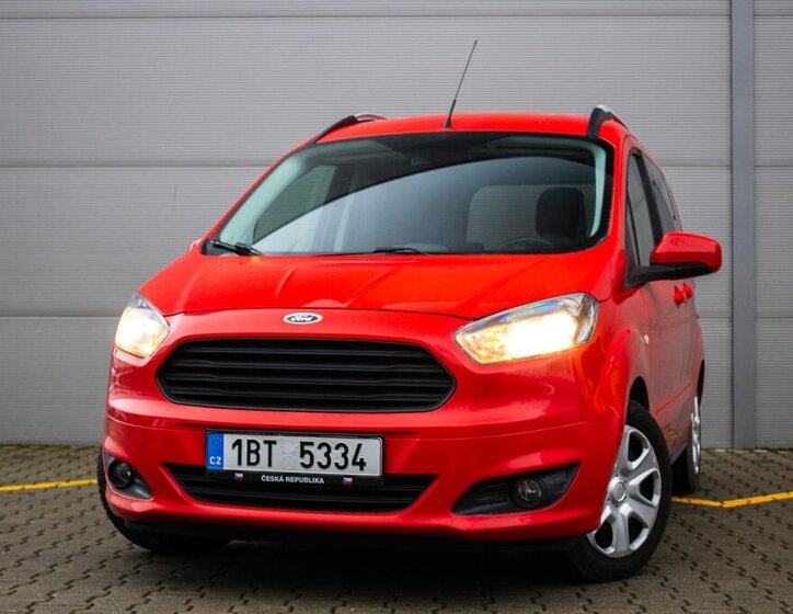 Ford Tourneo Courier MPV 998,0 74 kw