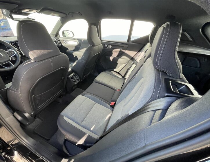 Volvo XC40 SUV 2,0 l 145 kw