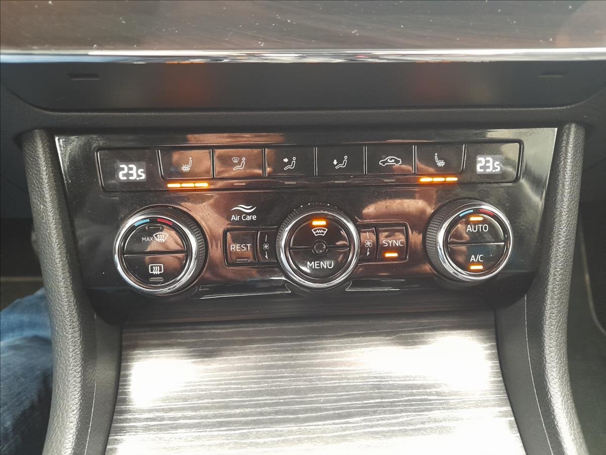 Škoda Superb Liftback 2,0 l 110 kw