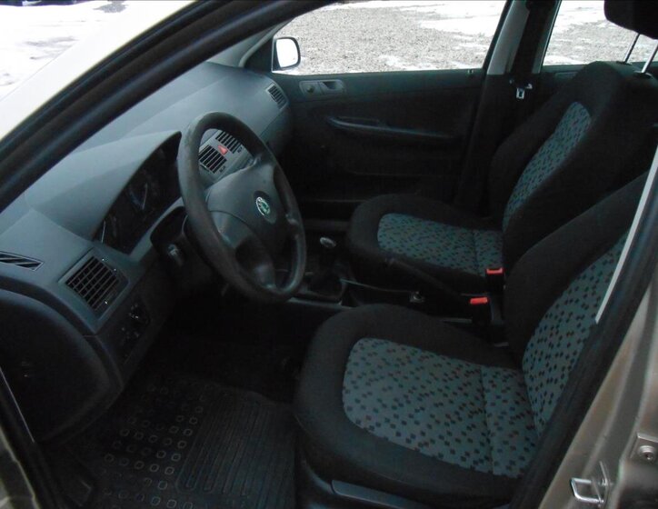 Škoda Fabia Sedan 1,2 l 47 kw