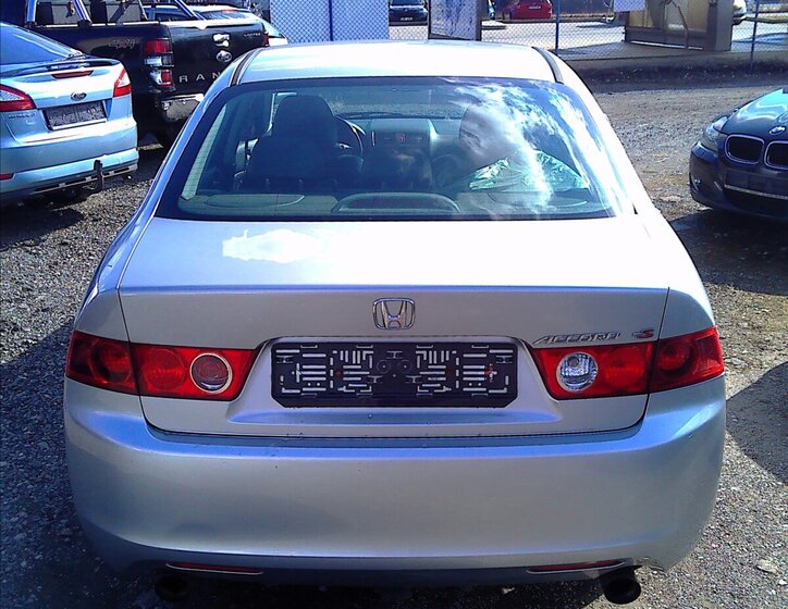 Honda Accord Sedan / Limuzína 2,4 l 140 kw