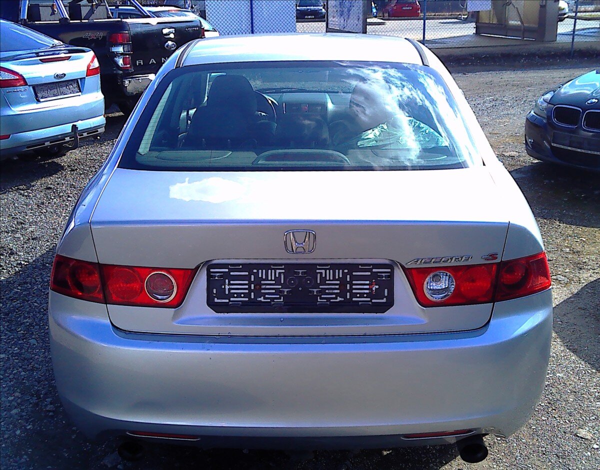 Honda Accord Sedan / Limuzína 2,4 l 140 kw