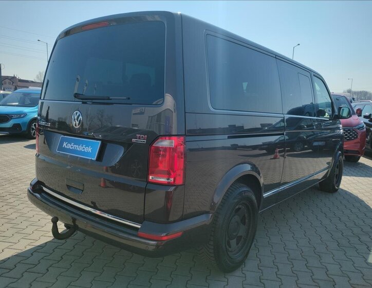 Volkswagen Caravelle 5