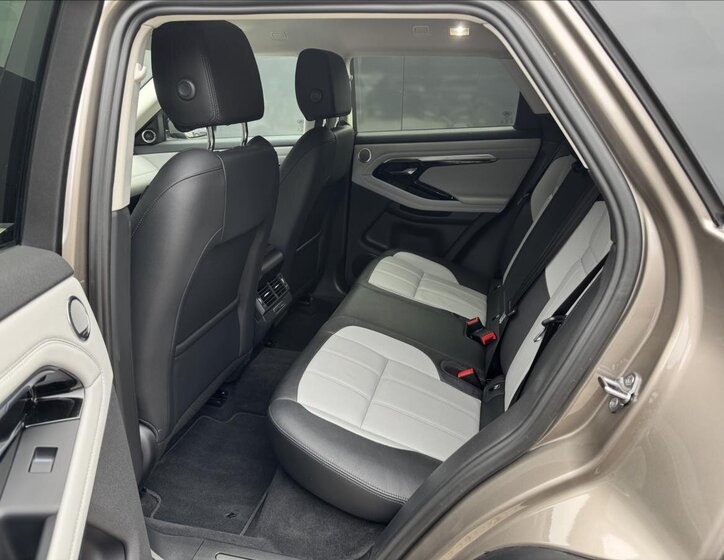 Land Rover Range Rover Evoque 12