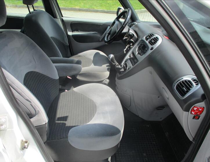 Citroën Xsara Picasso 12