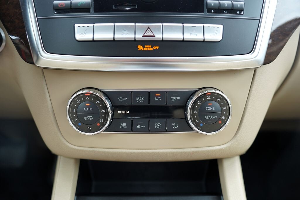 Mercedes-Benz GL SUV 4,7 l 320 kw