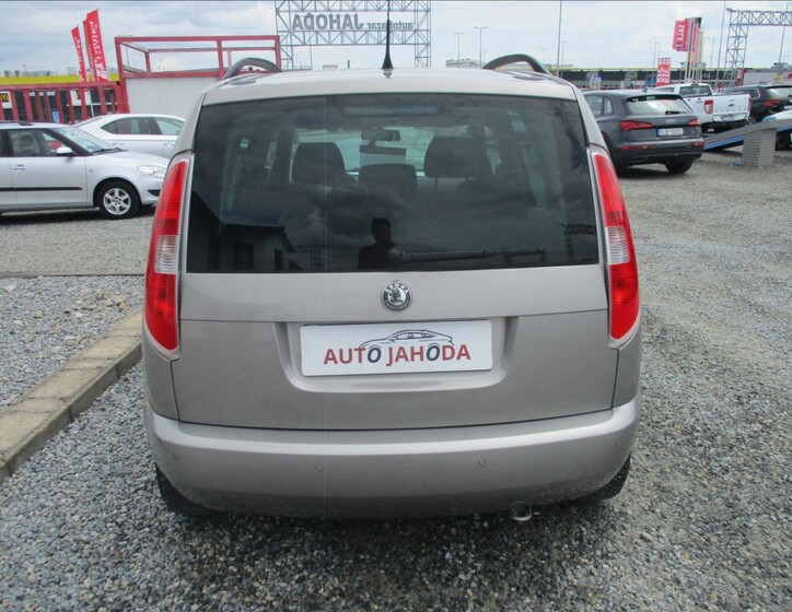 Škoda Roomster 7