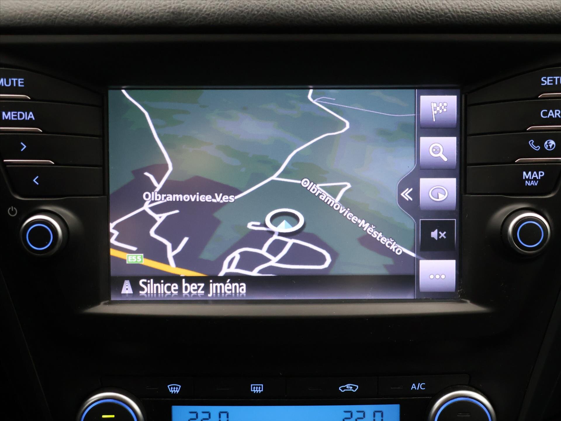 Toyota Avensis Kombi 2,0 l 105 kw