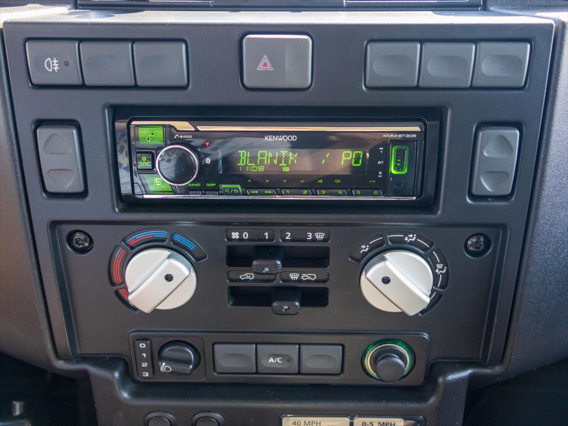 Land Rover Defender SUV 2,2 l 90 kw