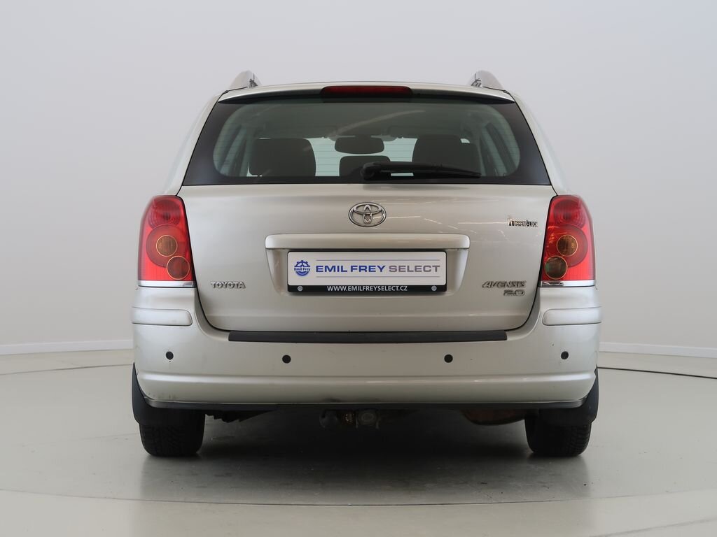 Toyota Avensis Kombi 2,0 l 108 kw