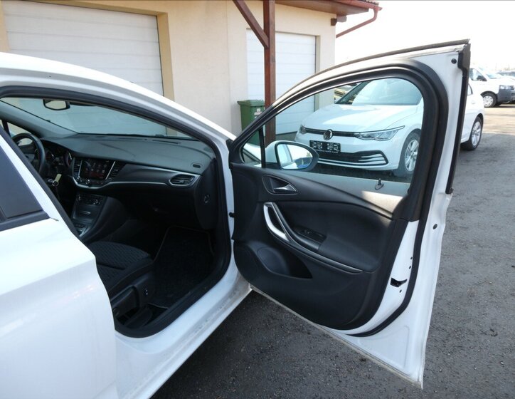 Opel Astra Hatchback 1,6 l 81 kw