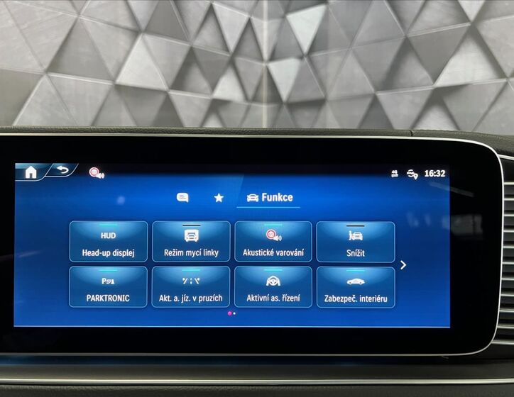 Mercedes-Benz GLS 26