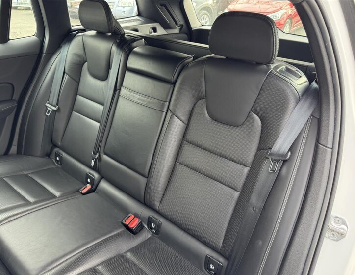 Volvo V60 Kombi 2,0 l 110 kw