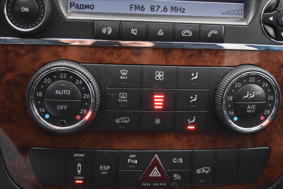 Mercedes-Benz Třídy R Kombi 3,0 l 140 kw