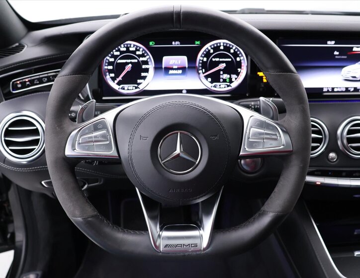 Mercedes-Benz Třídy S Kupé 5,5 l 430 kw