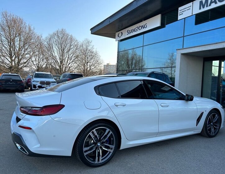 BMW Řada 8 Sedan / Limuzína 3,0 l 245 kw