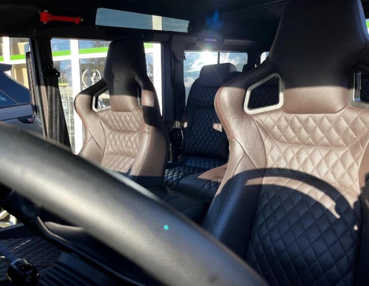 Land Rover Defender SUV / Terénní 2,2 l 90 kw