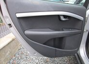 Volvo XC70 Kombi 2,4 l 158 kw