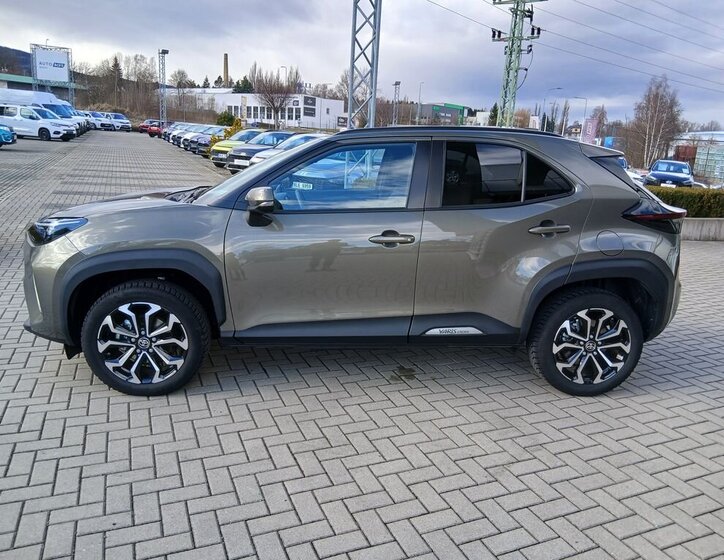 Toyota Yaris Cross SUV 1,5 l 68 kw