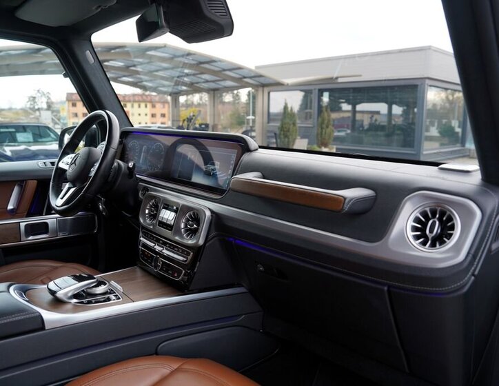 Mercedes-Benz Třídy G SUV / Terénní 4,0 l 368 kw
