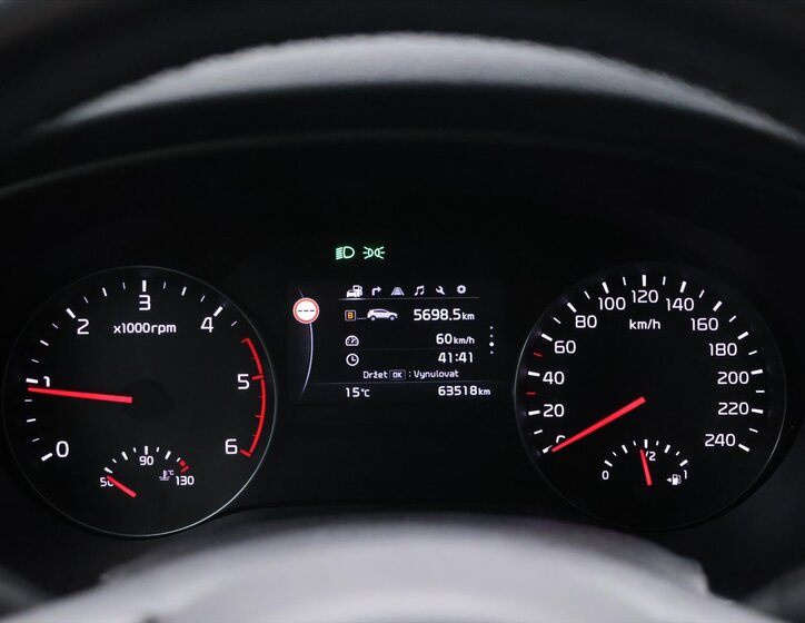 KIA Sportage SUV 2,0 l 136 kw