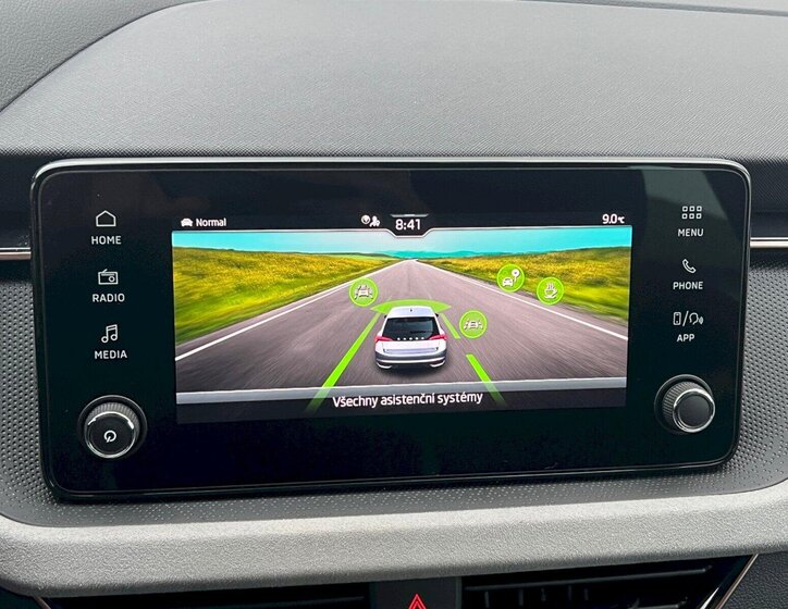 Škoda Scala Hatchback 1,0 l 85 kw