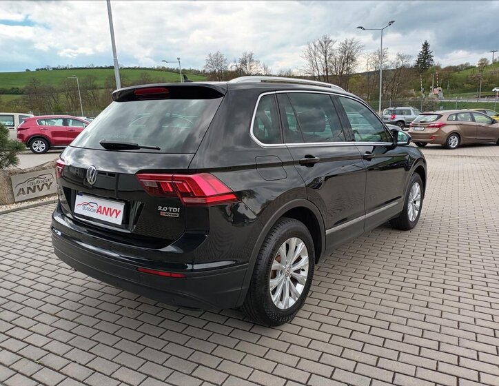Volkswagen Tiguan SUV / Terénní 2,0 l 110 kw