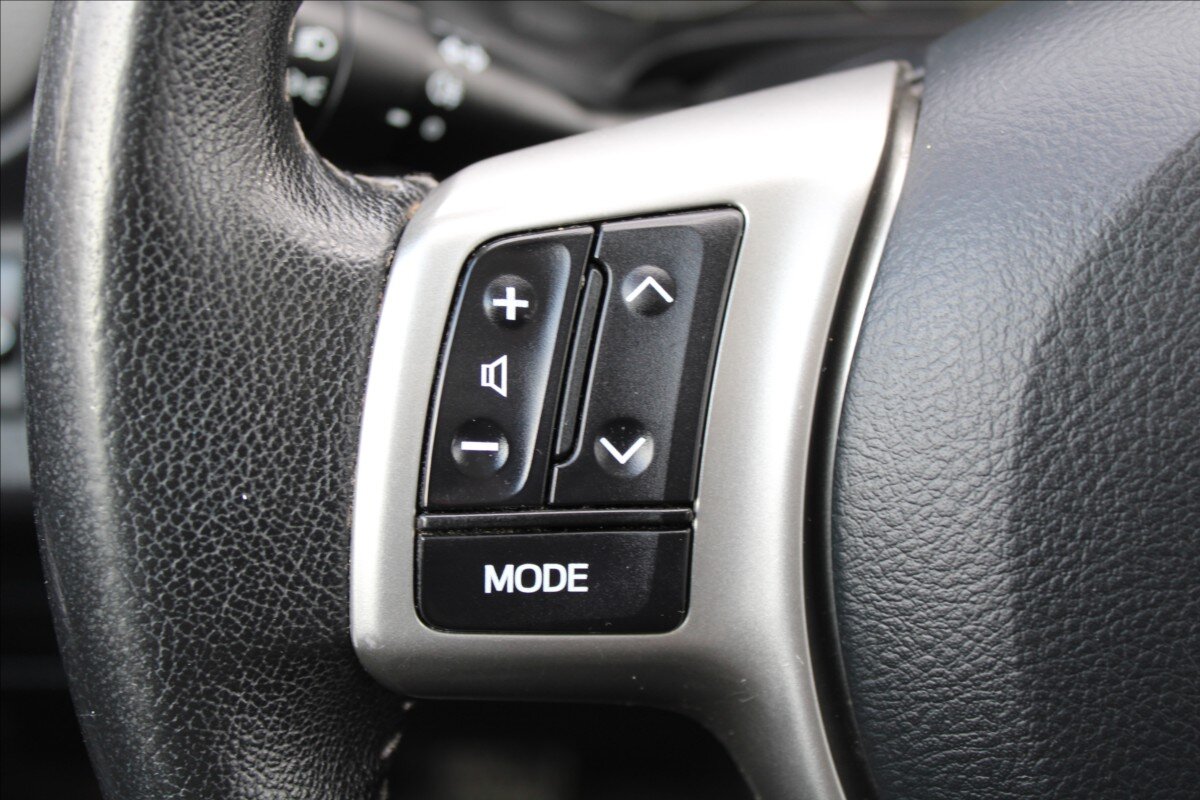 Toyota Yaris Hatchback 998,0 51 kw