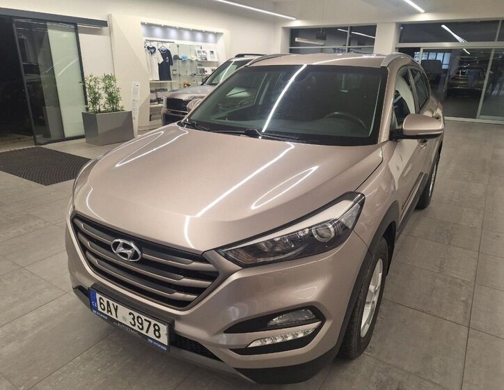 Hyundai Tucson 4