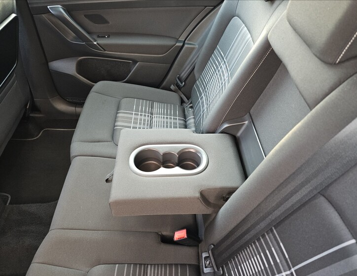 Volkswagen Golf Sportsvan 30