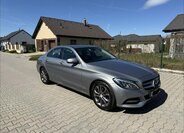 Mercedes-Benz Ostatní Sedan / Limuzína 0,0 125 kw