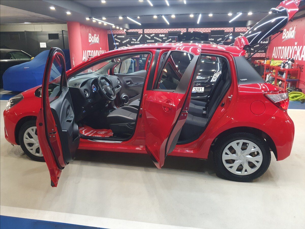 Toyota Yaris Hatchback 1,5 l 82 kw