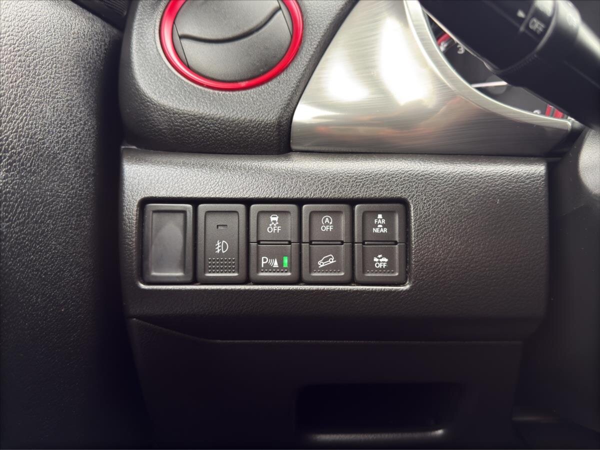 Suzuki Vitara SUV / Terénní 1,4 l 103 kw